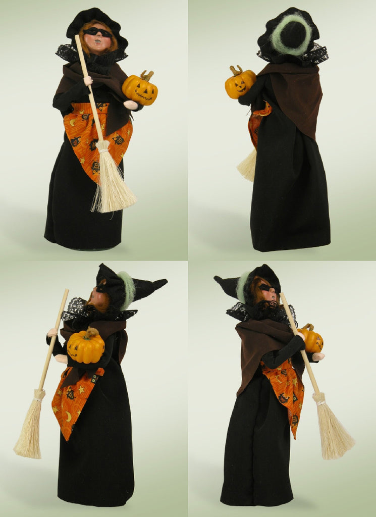 Witch with Broom, Byers Choice, 7151